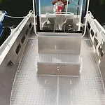6 Person In Sorbovag-by Traum