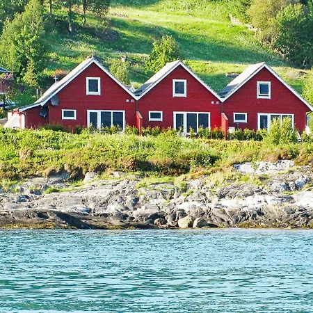 6 Person In Sorbovag-by Traum * Sorbo