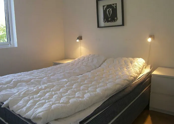 6 Person In Sorbovag-by Traum * Sorbo